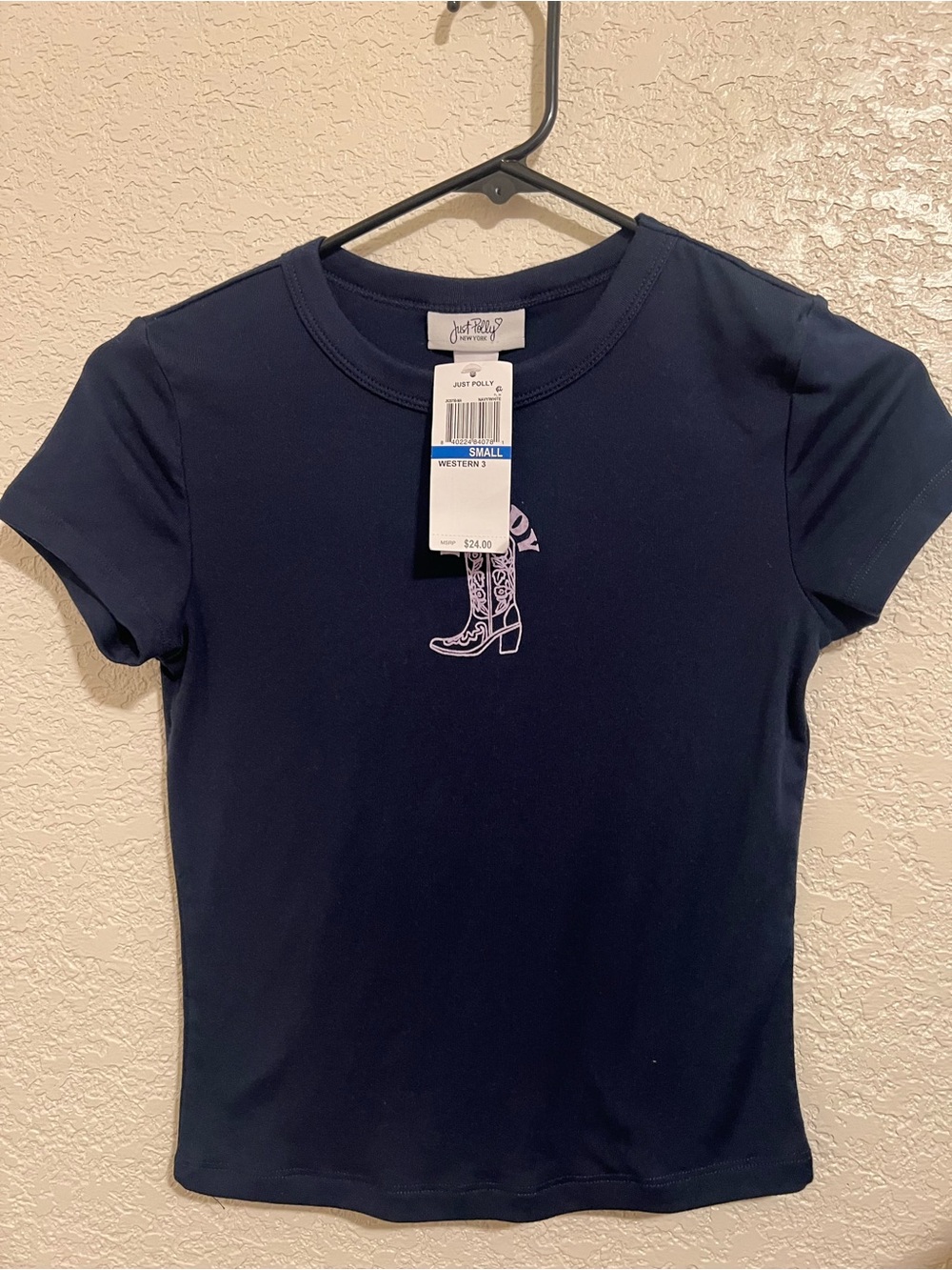 Just Polly Women's Navy Short Sleeve Graphic Tee - Small